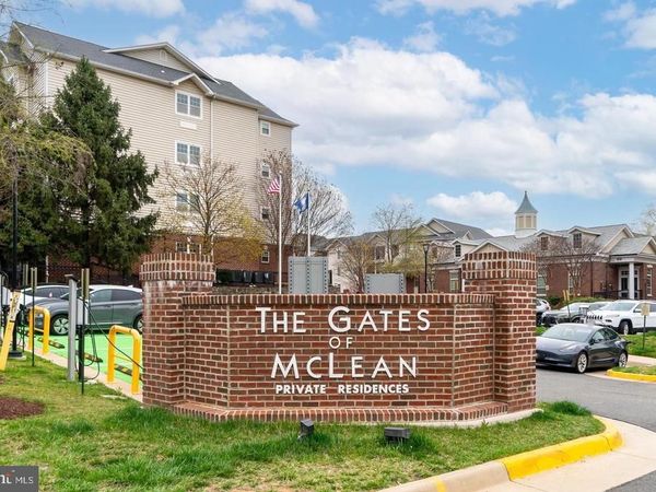 1521 SPRING GATE DRIVE, Unit 10102, MCLEAN, VA 22102