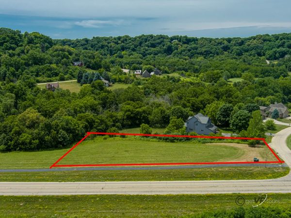 29 Augusta Drive, Galena, IL 61036