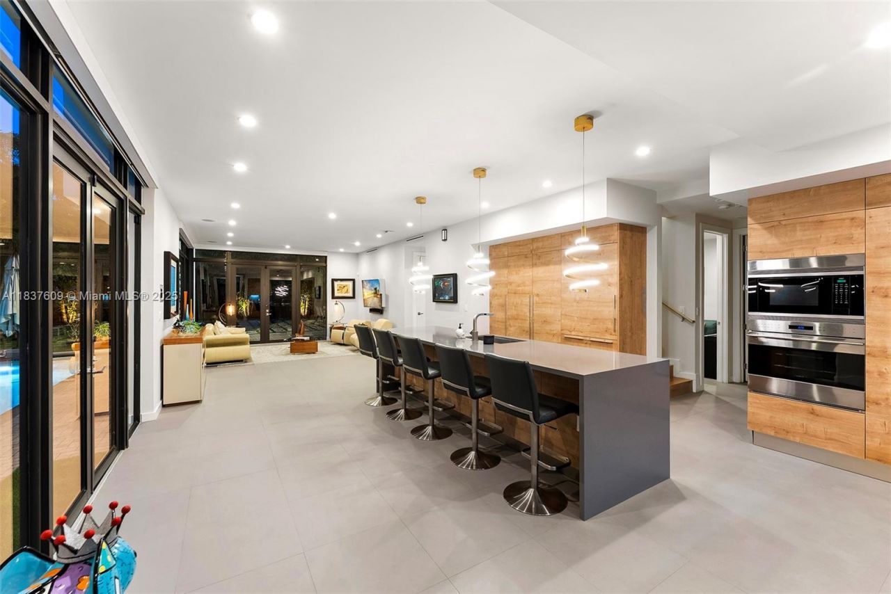 7621 SW 59th Ct, South Miami, FL 33143 Photo