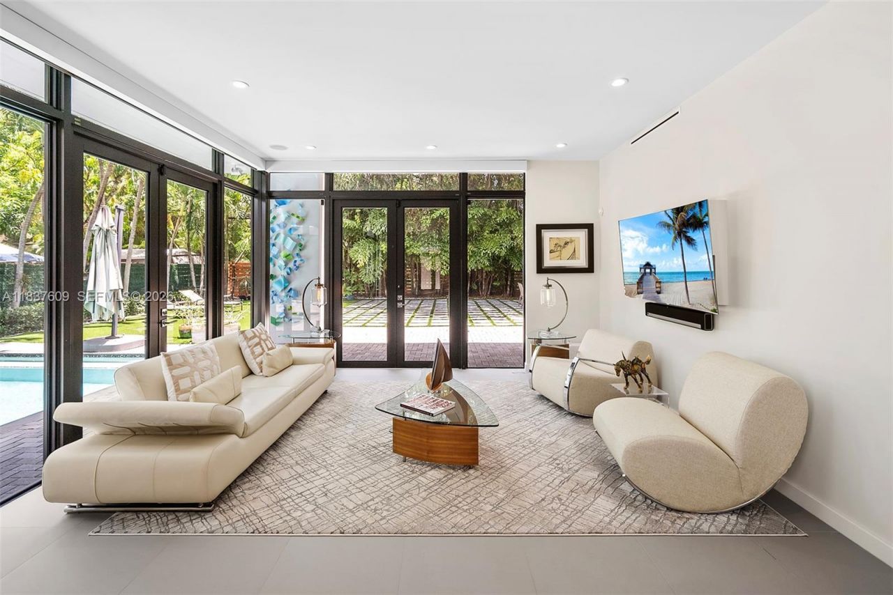 7621 SW 59th Ct, South Miami, FL 33143 Photo