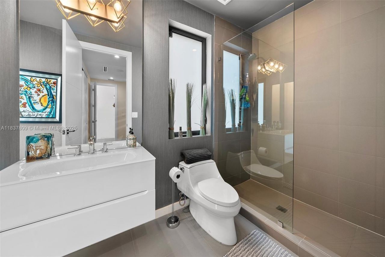 7621 SW 59th Ct, South Miami, FL 33143 Photo