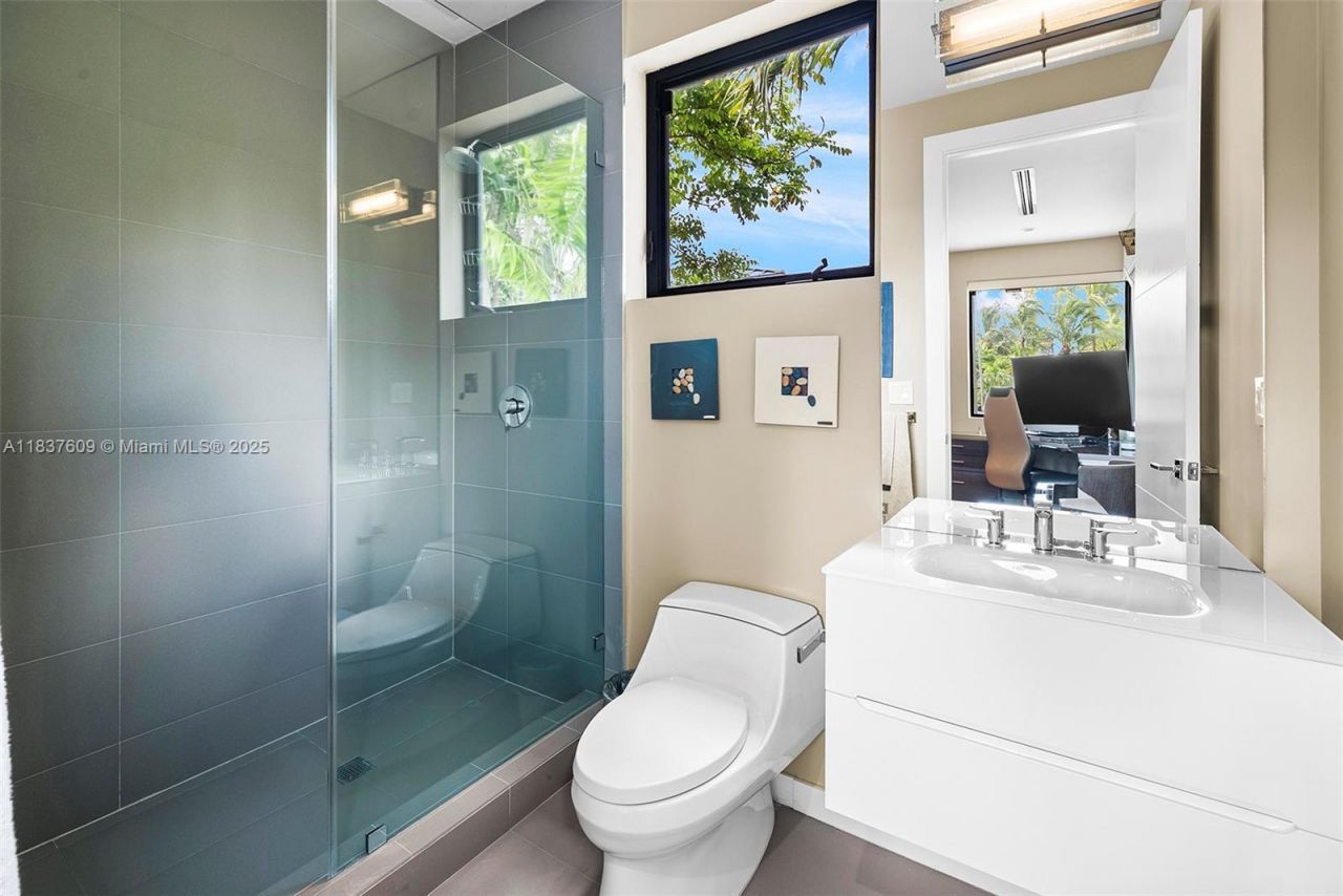 7621 SW 59th Ct, South Miami, FL 33143 Photo