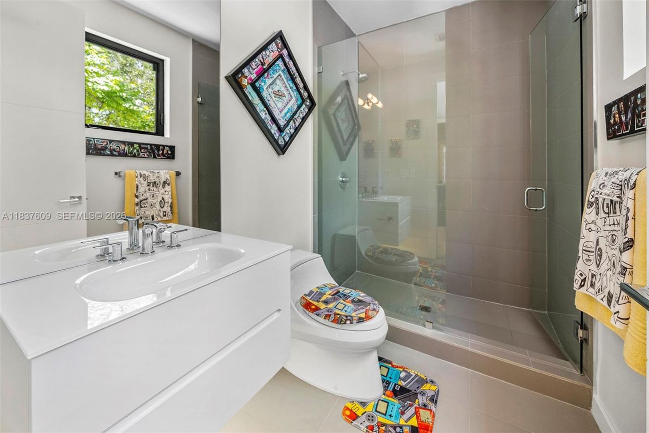 7621 SW 59th Ct, South Miami, FL 33143 Photo