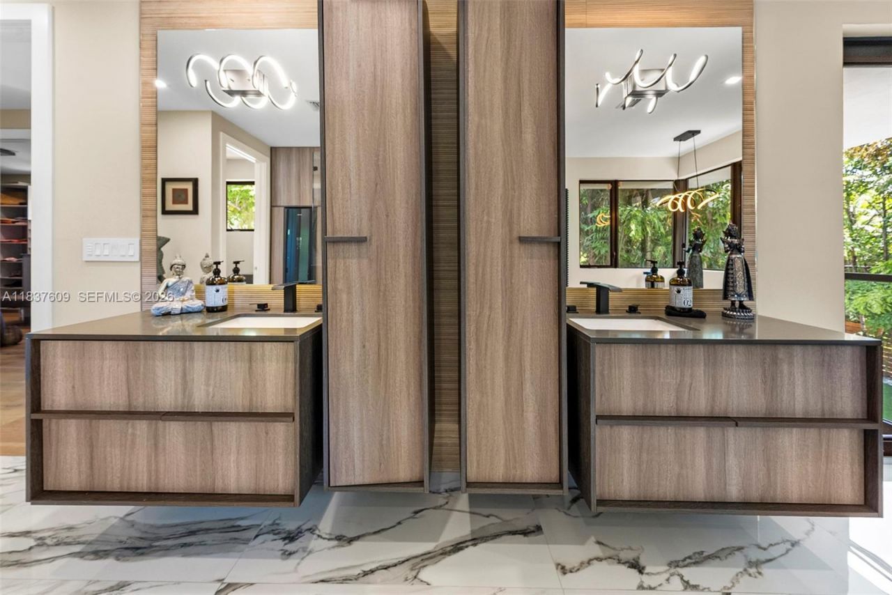 7621 SW 59th Ct, South Miami, FL 33143 Photo