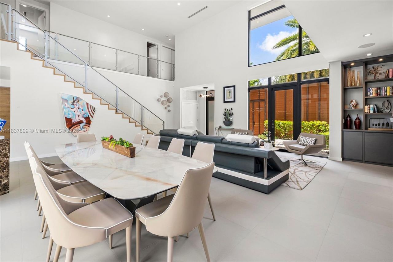 7621 SW 59th Ct, South Miami, FL 33143 Photo