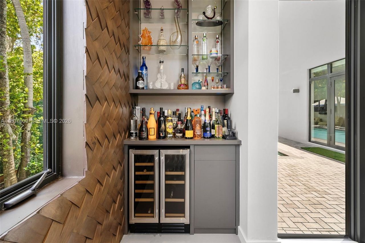 7621 SW 59th Ct, South Miami, FL 33143 Photo