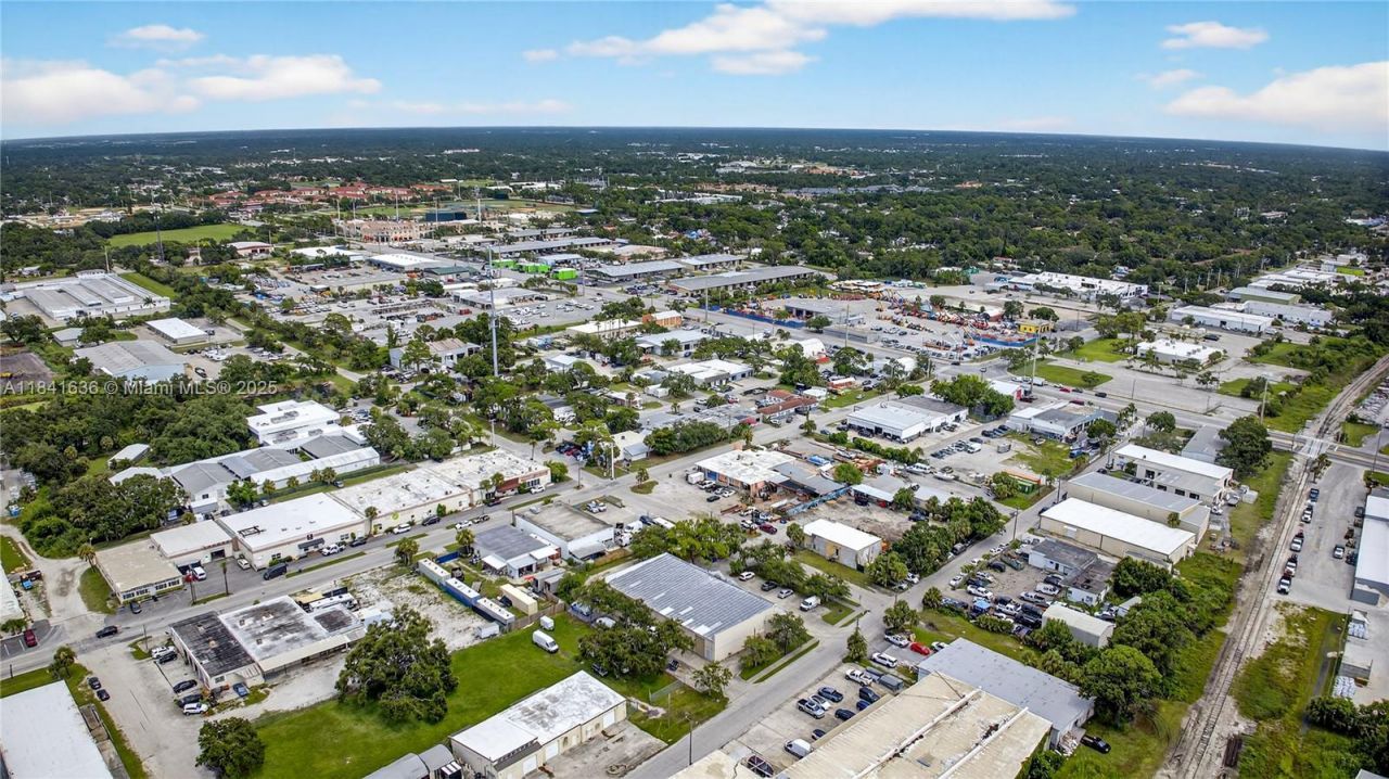 2239 15th St D, Sarasota, FL 34237 Photo