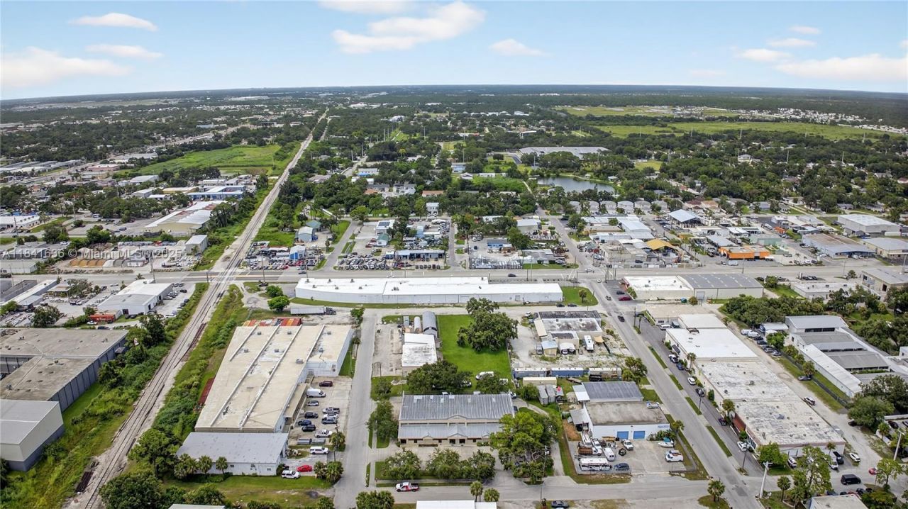 2239 15th St D, Sarasota, FL 34237 Photo