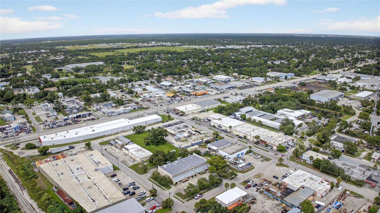 2239 15th St D, Sarasota, FL 34237 Photo