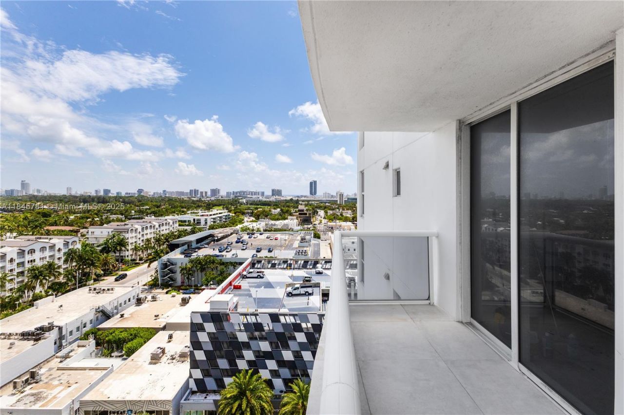1800 Sunset Harbour Dr, Unit 1515, Miami Beach, FL 33139 Photo