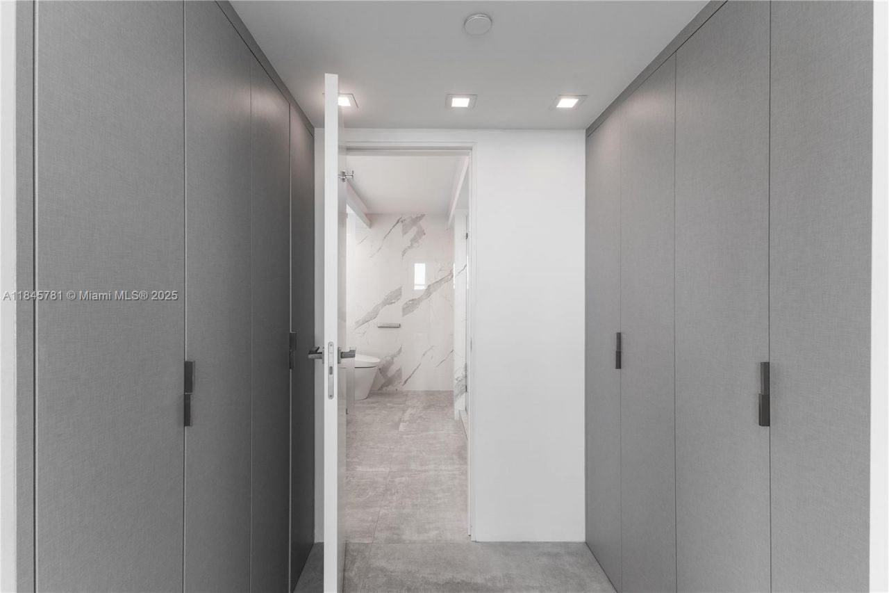 1800 Sunset Harbour Dr, Unit 1515, Miami Beach, FL 33139 Photo