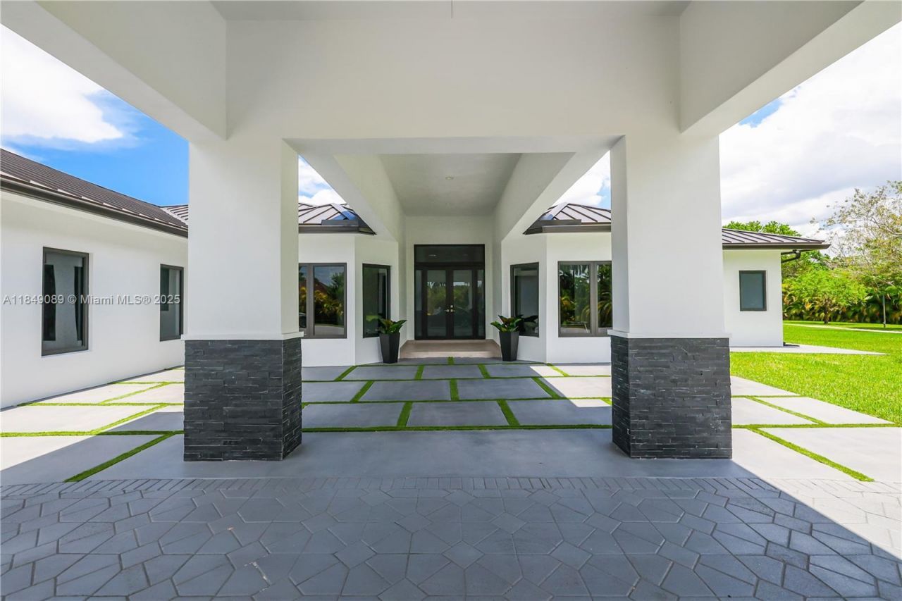 601 Ranch Rd, Weston, FL 33326 Photo