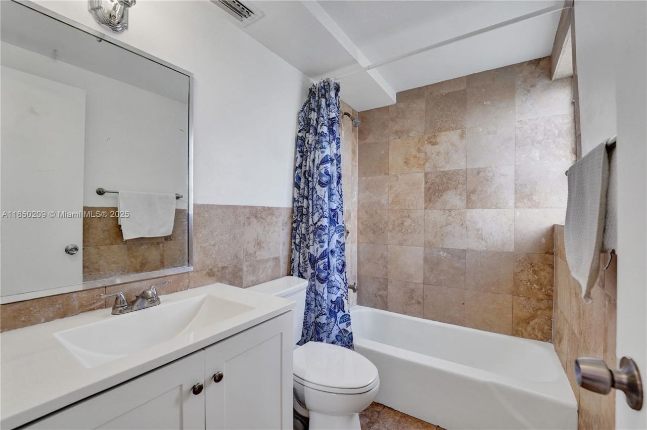 1811 Jefferson St, Unit 606, Hollywood, FL 33020 Photo