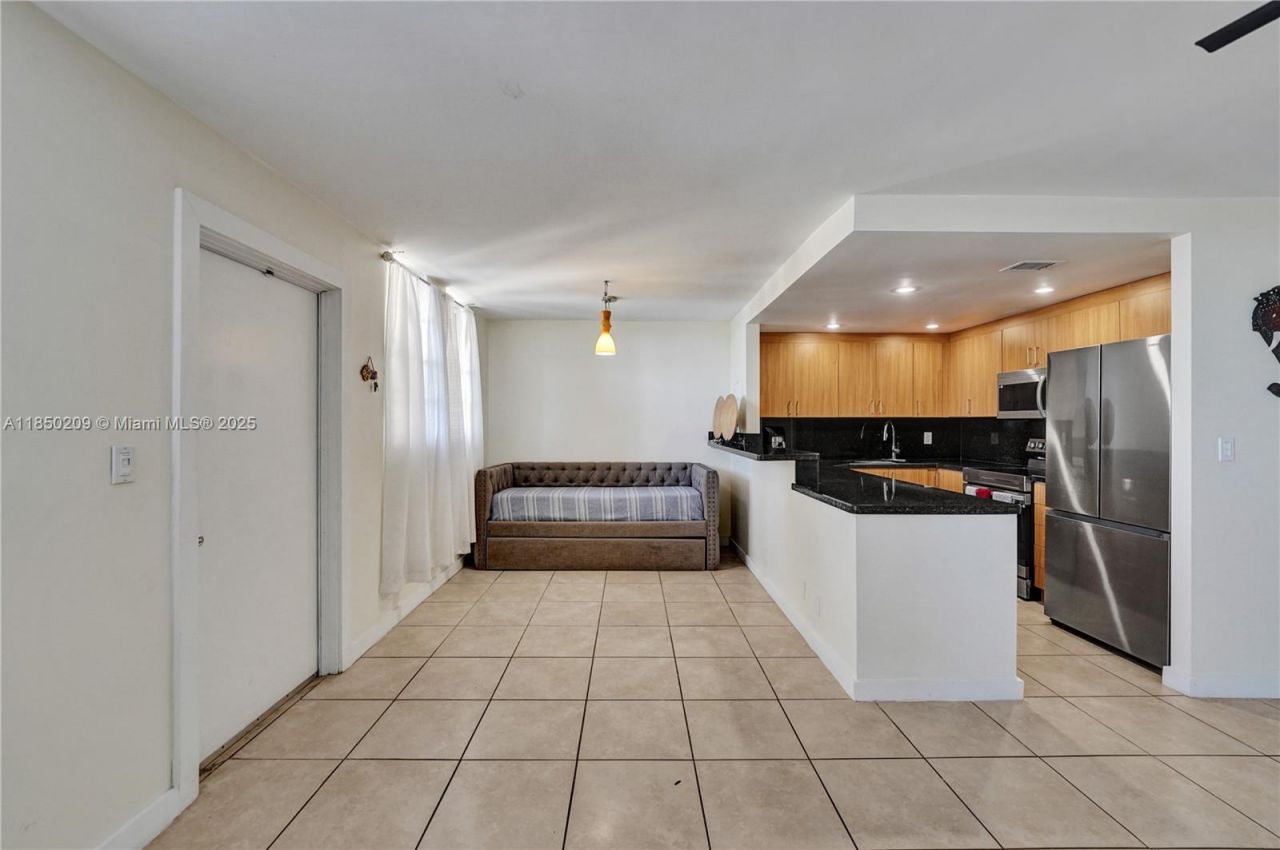 1811 Jefferson St, Unit 606, Hollywood, FL 33020 Photo