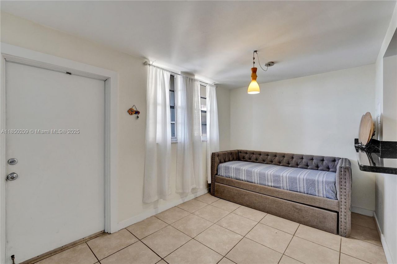 1811 Jefferson St, Unit 606, Hollywood, FL 33020 Photo