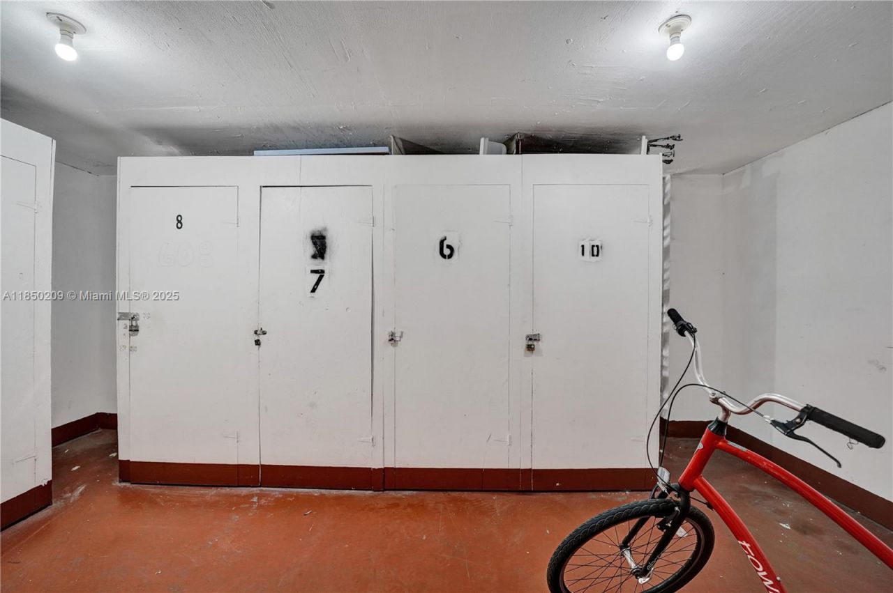 1811 Jefferson St, Unit 606, Hollywood, FL 33020 Photo