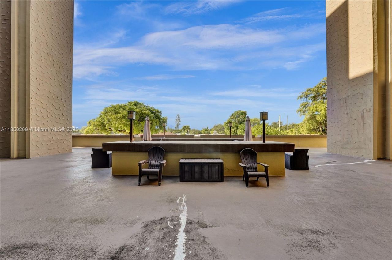 1811 Jefferson St, Unit 606, Hollywood, FL 33020 Photo