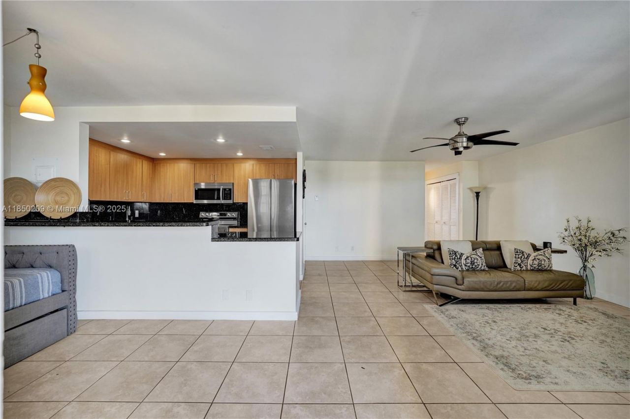 1811 Jefferson St, Unit 606, Hollywood, FL 33020 Photo