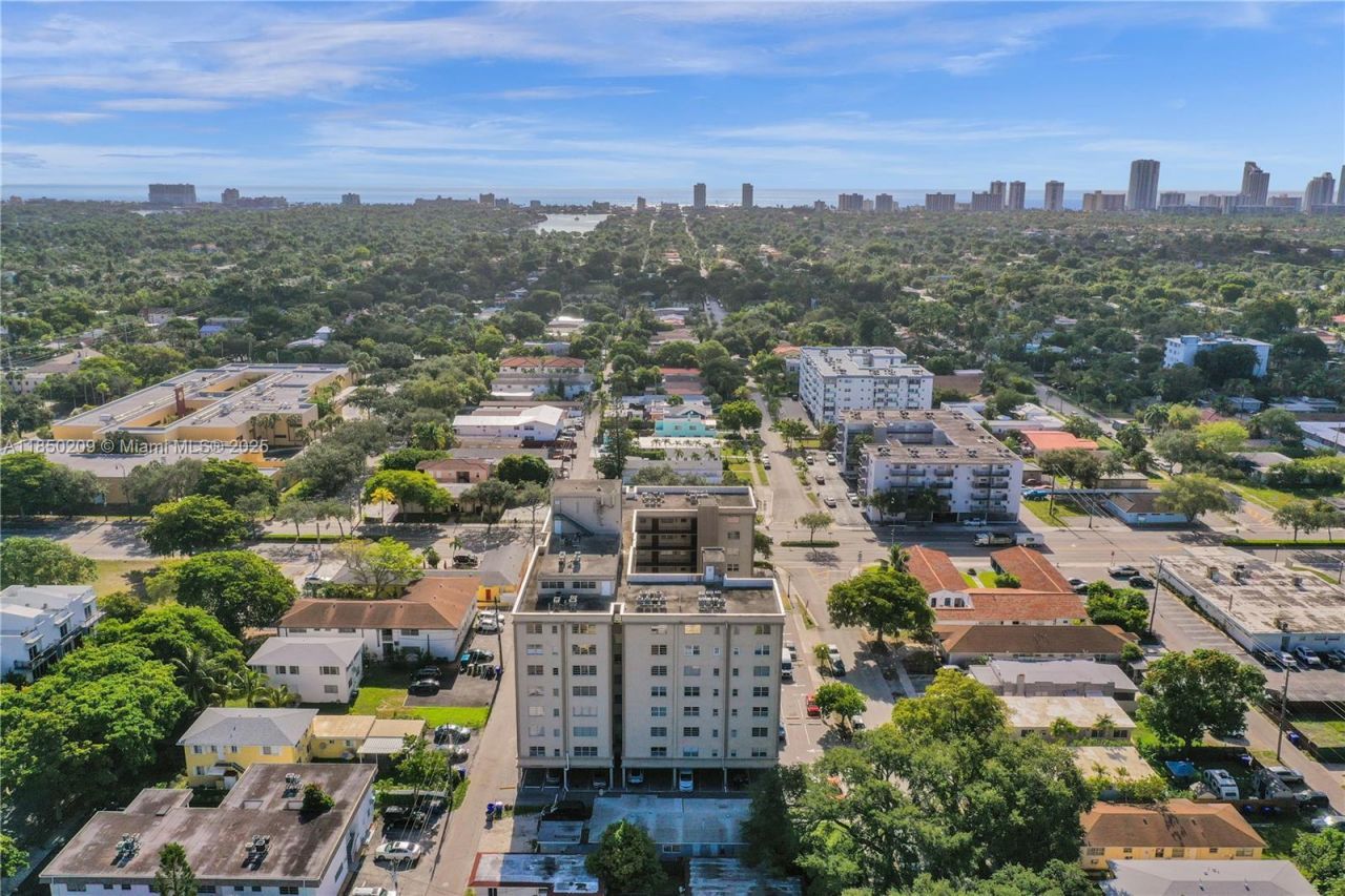 1811 Jefferson St, Unit 606, Hollywood, FL 33020 Photo