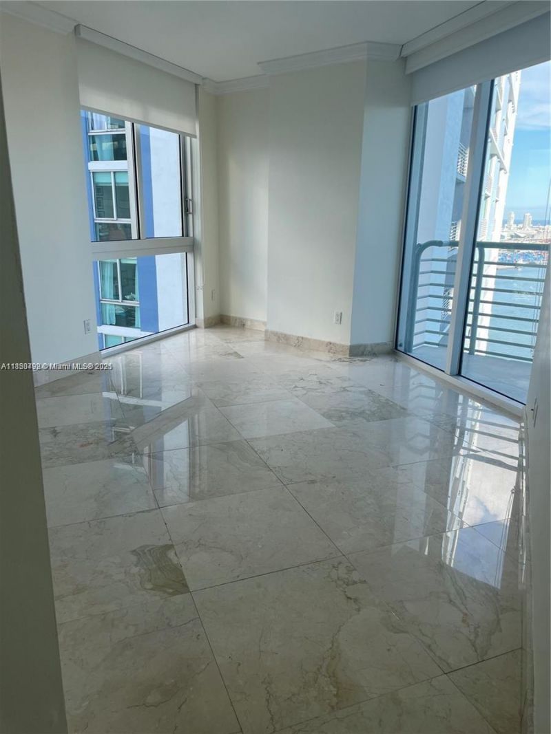 325 S Biscayne Blvd, Unit 3526, Miami, FL 33131 Photo