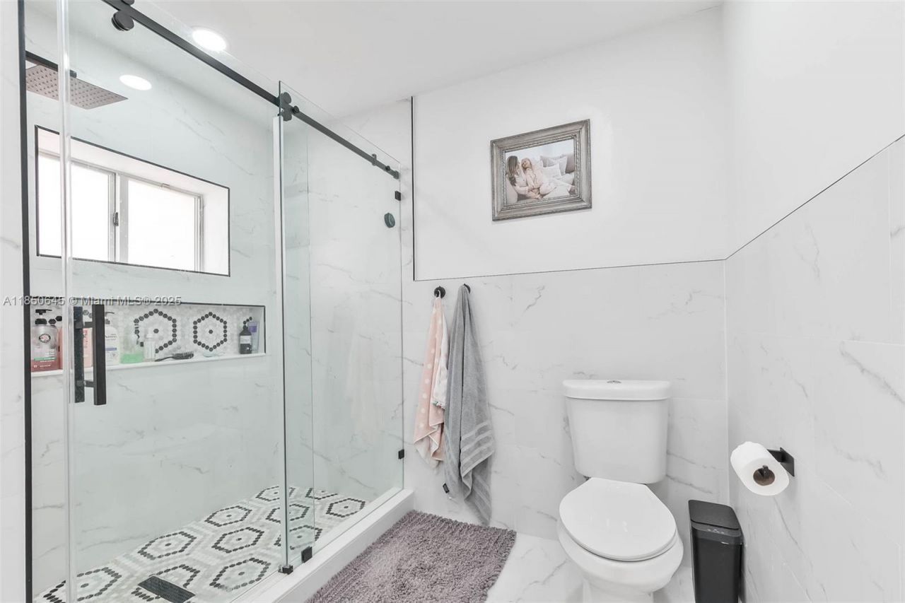 5224 NW 103rd Ave, Doral, FL 33178 Photo