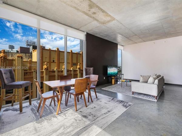 151 SE 1st St, Unit 401, Miami, FL 33131