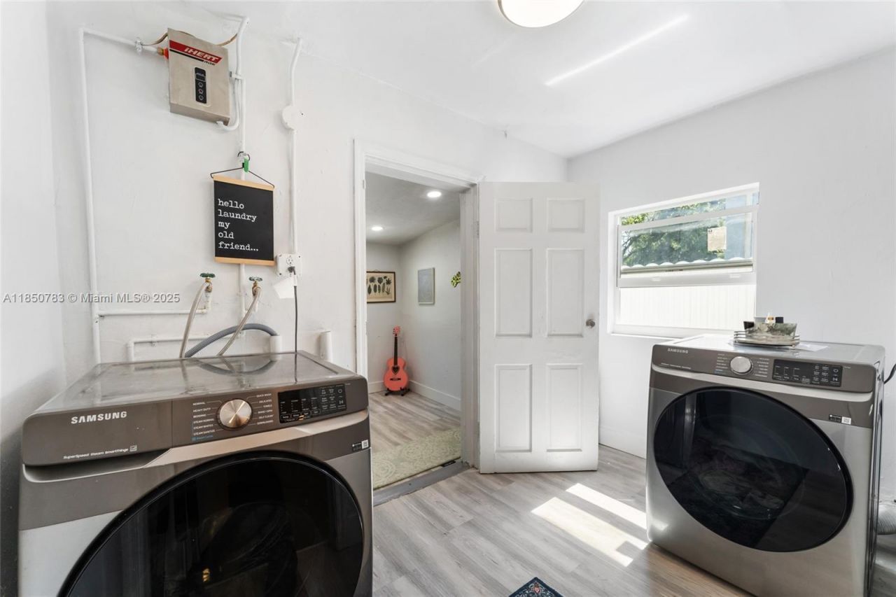 1130 NW 57th St, Miami, FL 33127 Photo