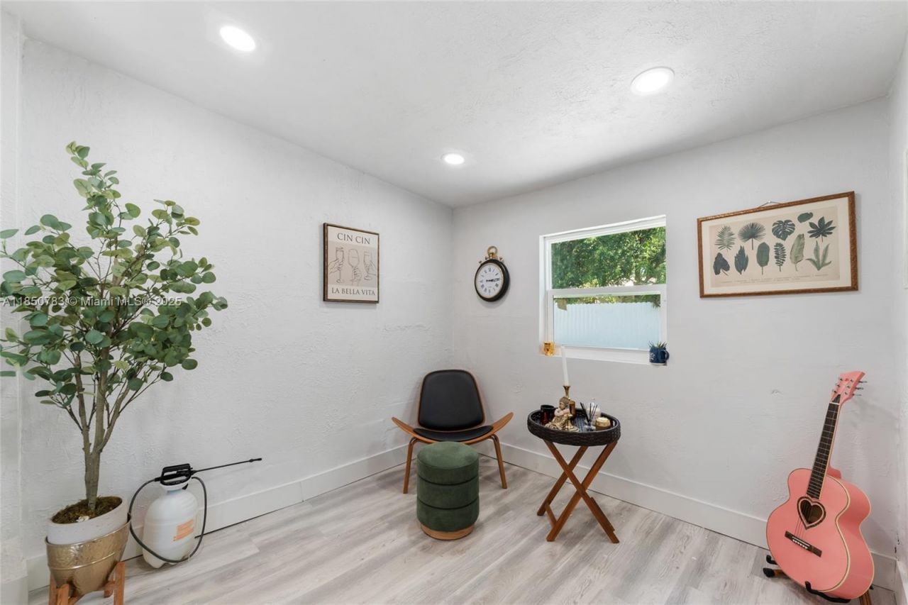 1130 NW 57th St, Miami, FL 33127 Photo