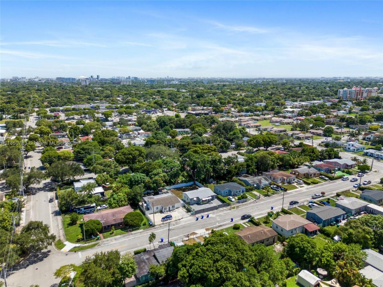 1130 NW 57th St, Miami, FL 33127 Photo