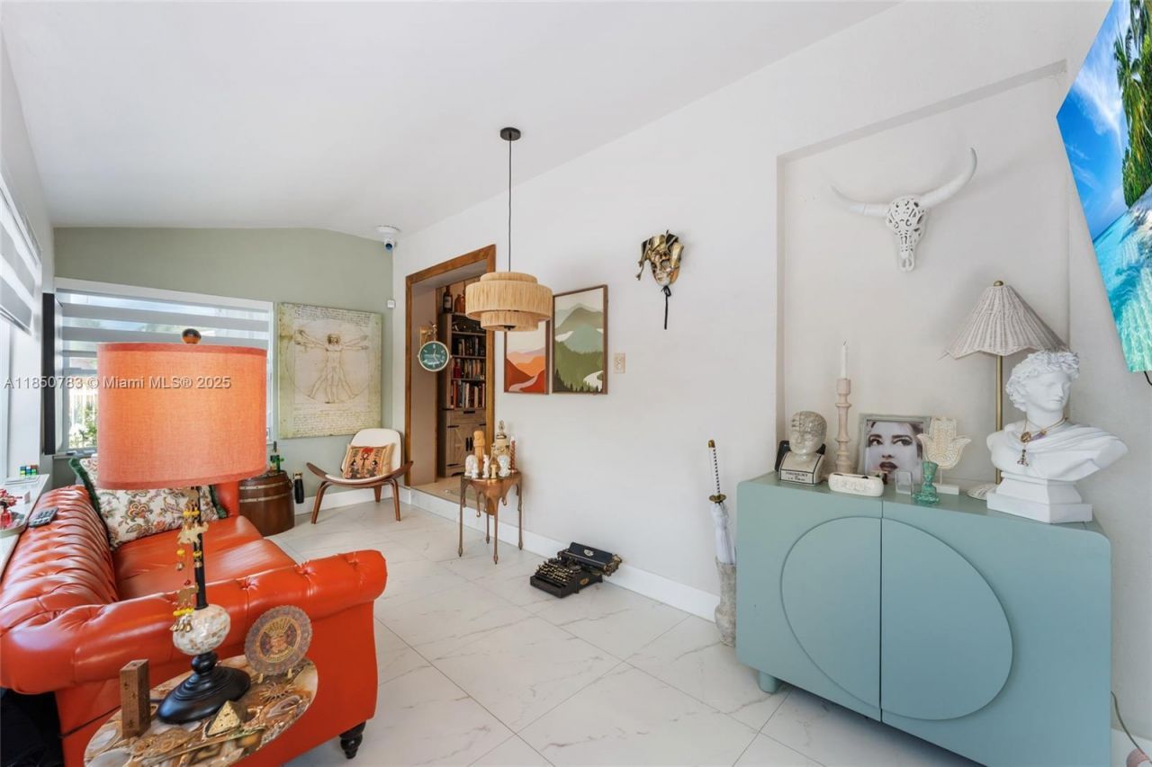 1130 NW 57th St, Miami, FL 33127 Photo