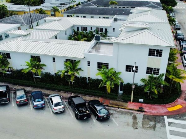 8035 ABBOTT AV, Miami Beach, FL 33141