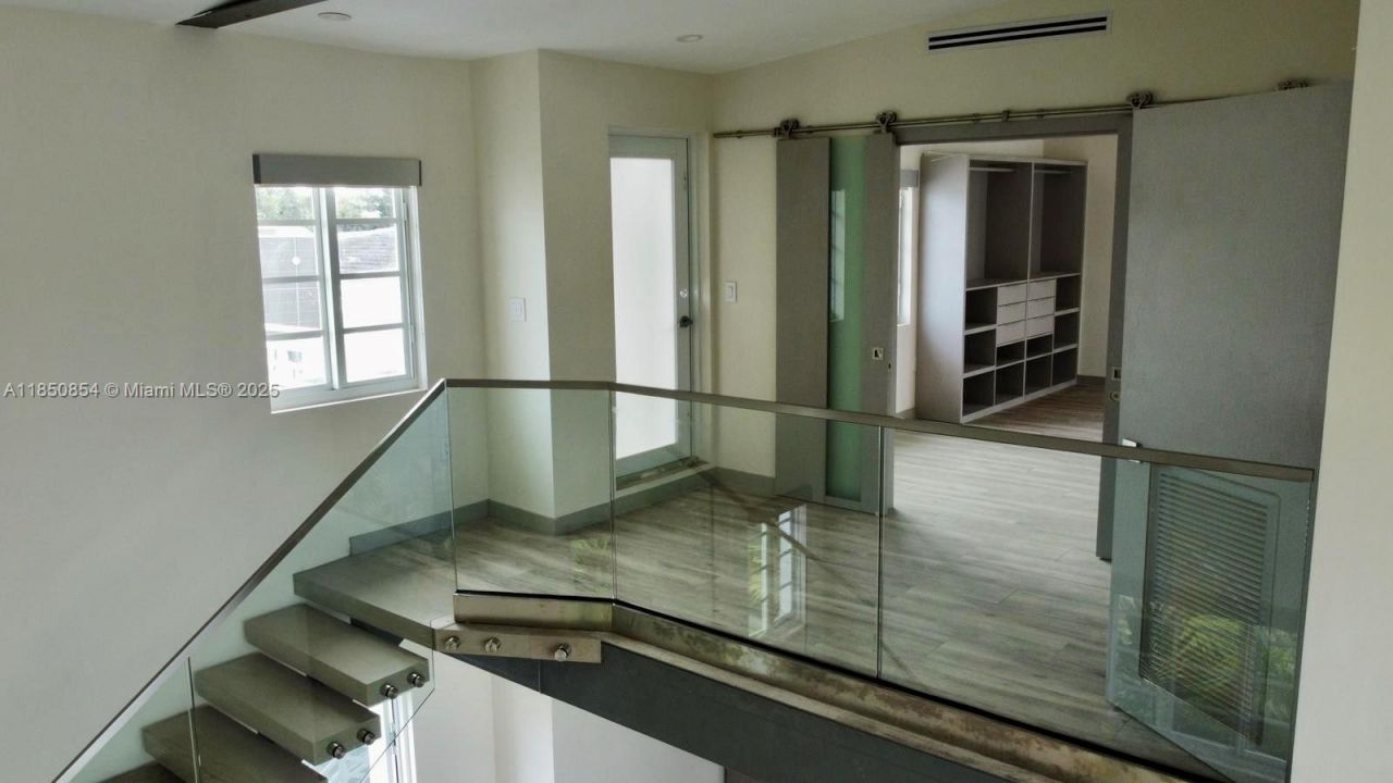 8035 Abbott Av, Miami Beach, FL 33141 Photo