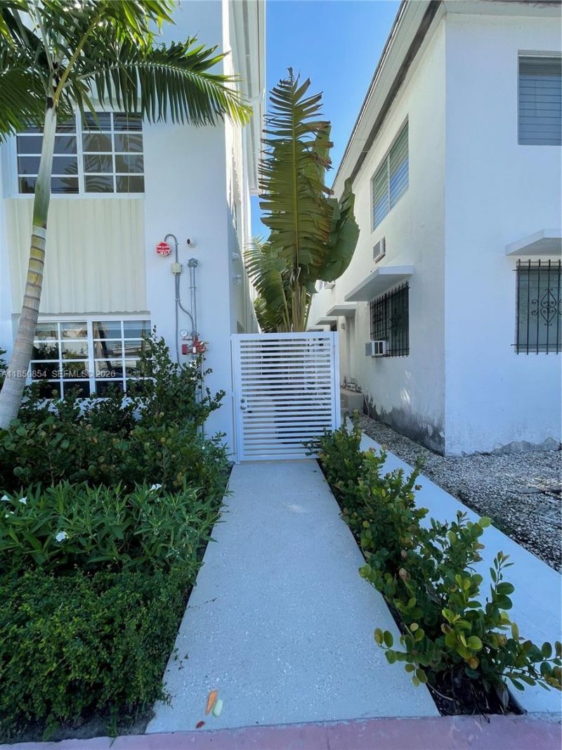 8035 Abbott Av, Miami Beach, FL 33141 Photo