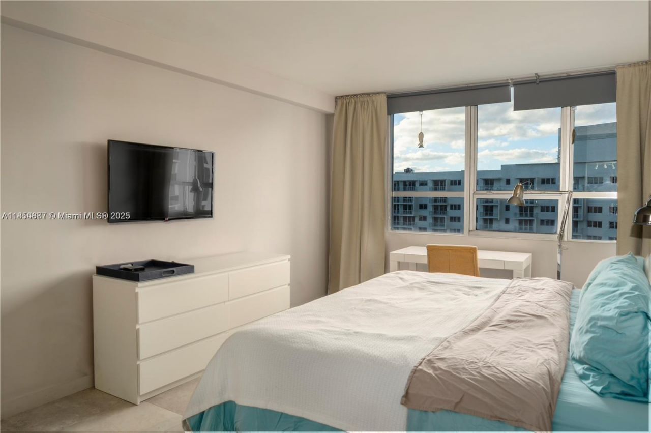 1500 Bay Rd, Unit 1464S, Miami Beach, FL 33139 Photo