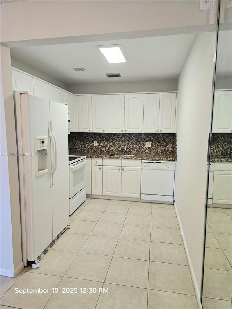 251 SW 132 Way, Unit 417H, Pembroke Pines, FL 33027 Photo