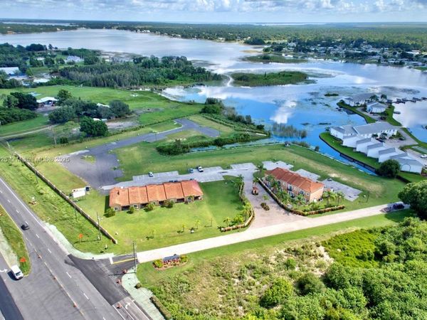 2105 S US 27 Highway S, Lake Placid, FL 33852