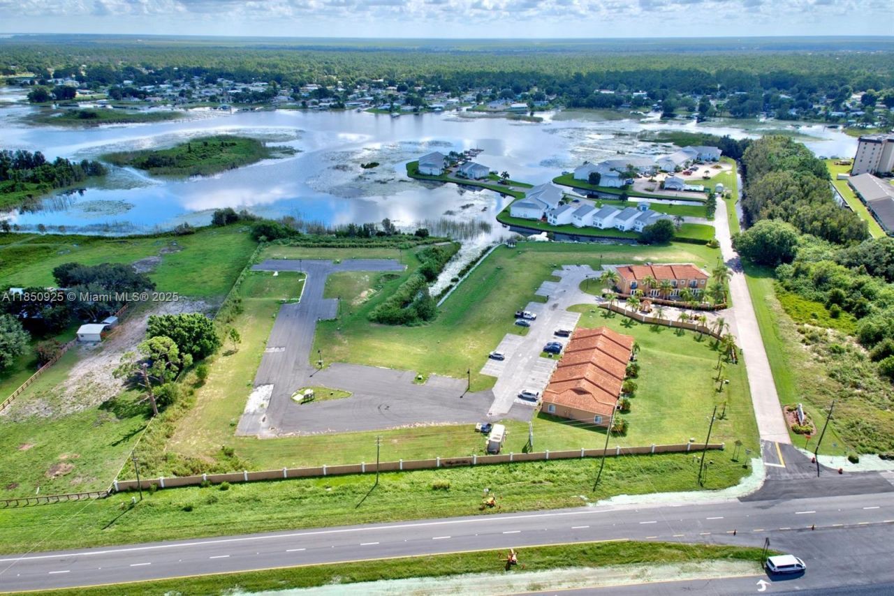 2105 S Us 27 Highway S, Lake Placid, FL 33852 Photo