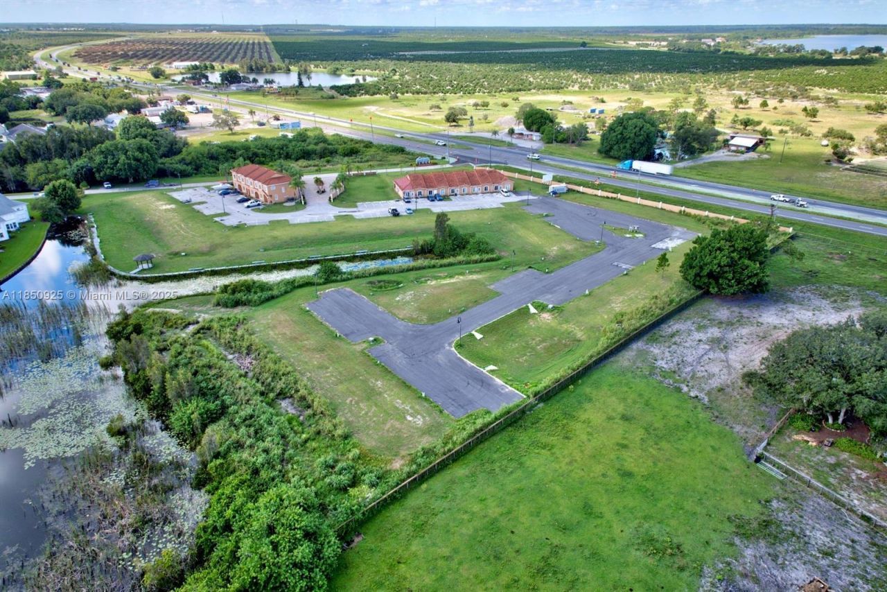 2105 S Us 27 Highway S, Lake Placid, FL 33852 Photo