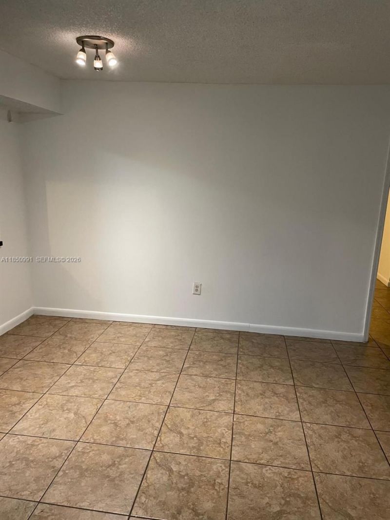 478 NE 210th Cir Ter, Unit 103-12, Miami, FL 33179 Photo