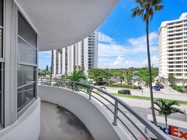 5555 Collins Ave, Unit 4S, Miami Beach, FL 33140
