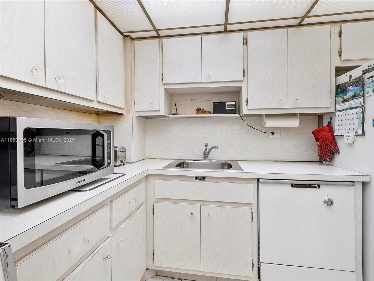 5555 Collins Ave, Unit 4S, Miami Beach, FL 33140 Photo