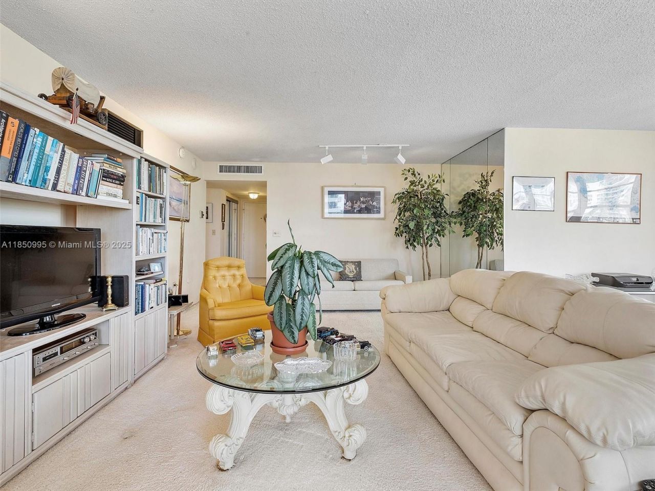 5555 Collins Ave, Unit 4S, Miami Beach, FL 33140 Photo