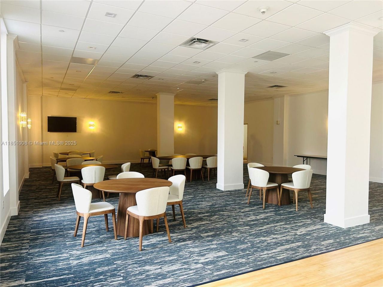 5825 Collins Ave, Unit 10H, Miami Beach, FL 33140 Photo