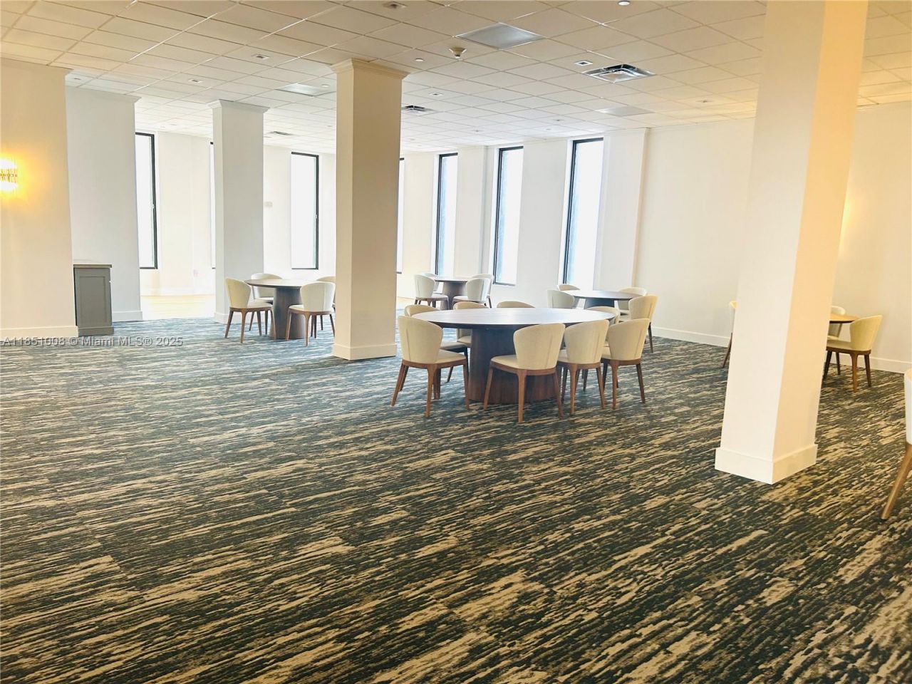 5825 Collins Ave, Unit 10H, Miami Beach, FL 33140 Photo