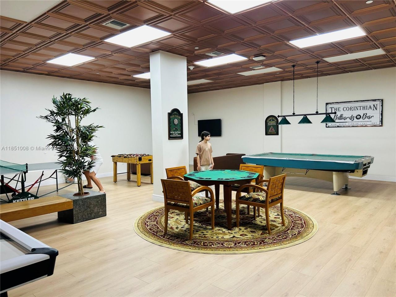 5825 Collins Ave, Unit 10H, Miami Beach, FL 33140 Photo