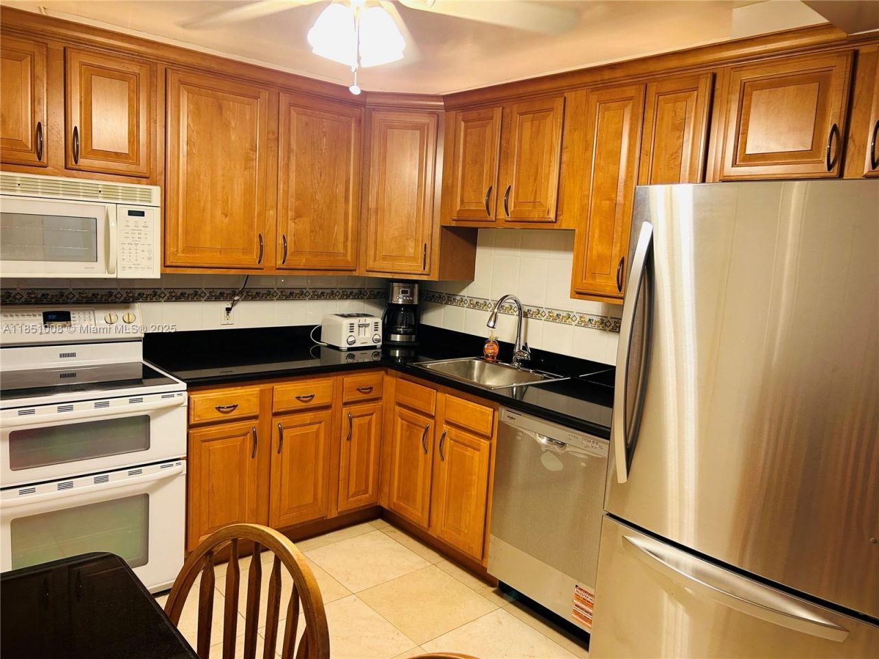 5825 Collins Ave, Unit 10H, Miami Beach, FL 33140 Photo