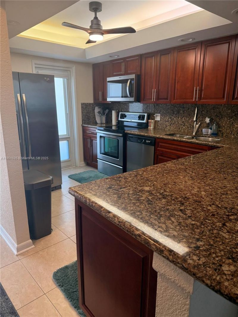 2731 NE 14th St Cswy, Unit 502, Pompano Beach, FL 33062 Photo