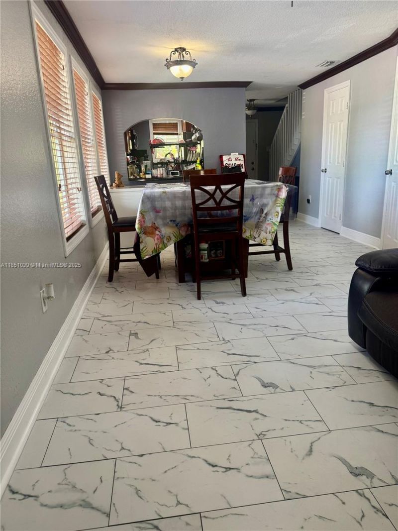 19550 SW 103rd Ct, Unit 5, Cutler Bay, FL 33157 Photo