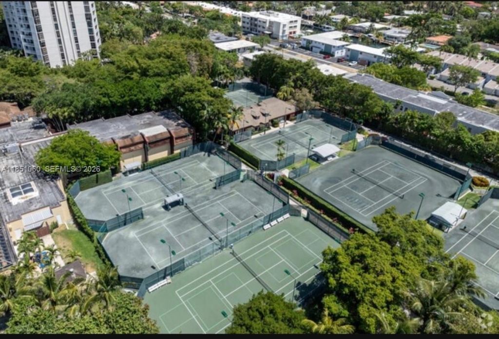 2000 Towerside Ter, Unit 1203, Miami, FL 33138 Photo