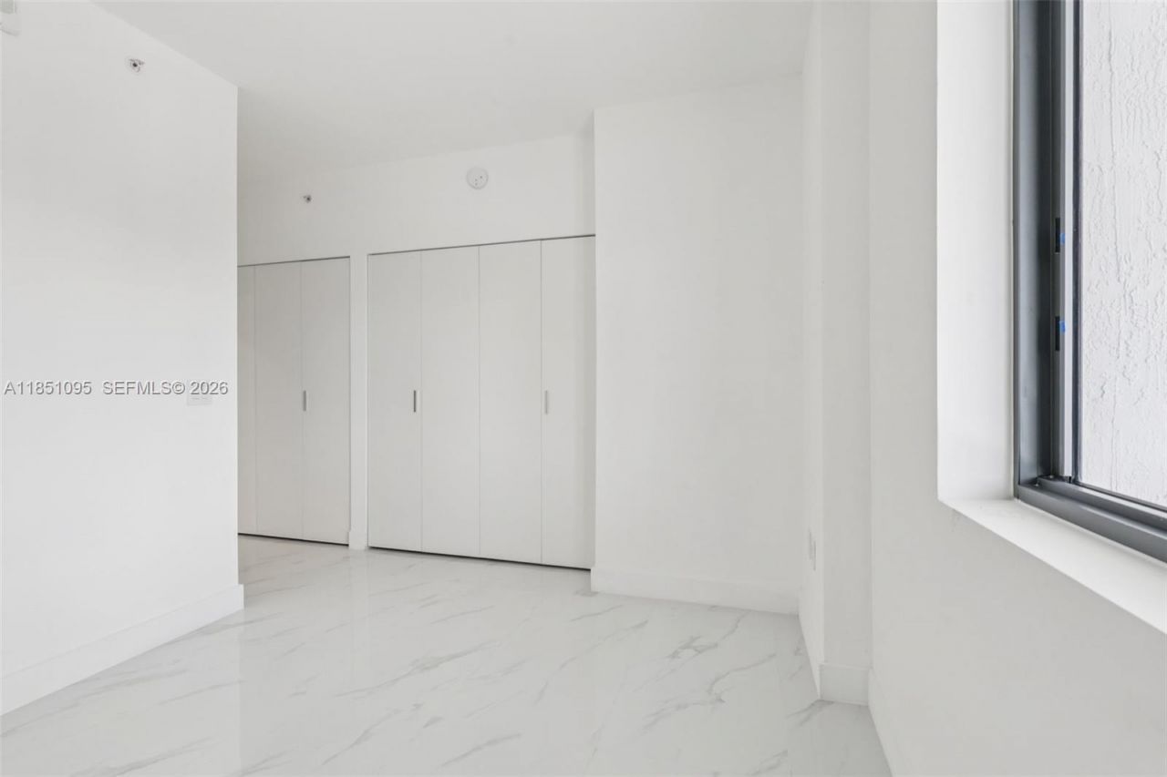 700 NE 24th St, Unit 806, Miami, FL 33137 Photo